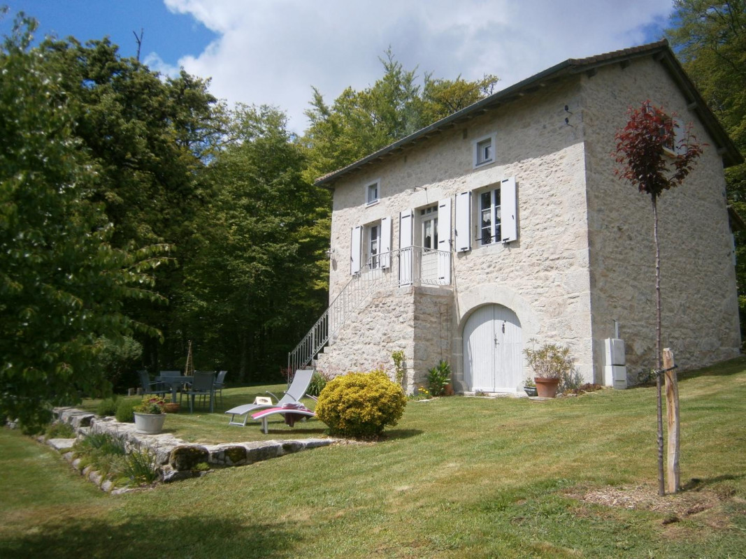 photo 0