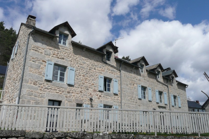 photo 0