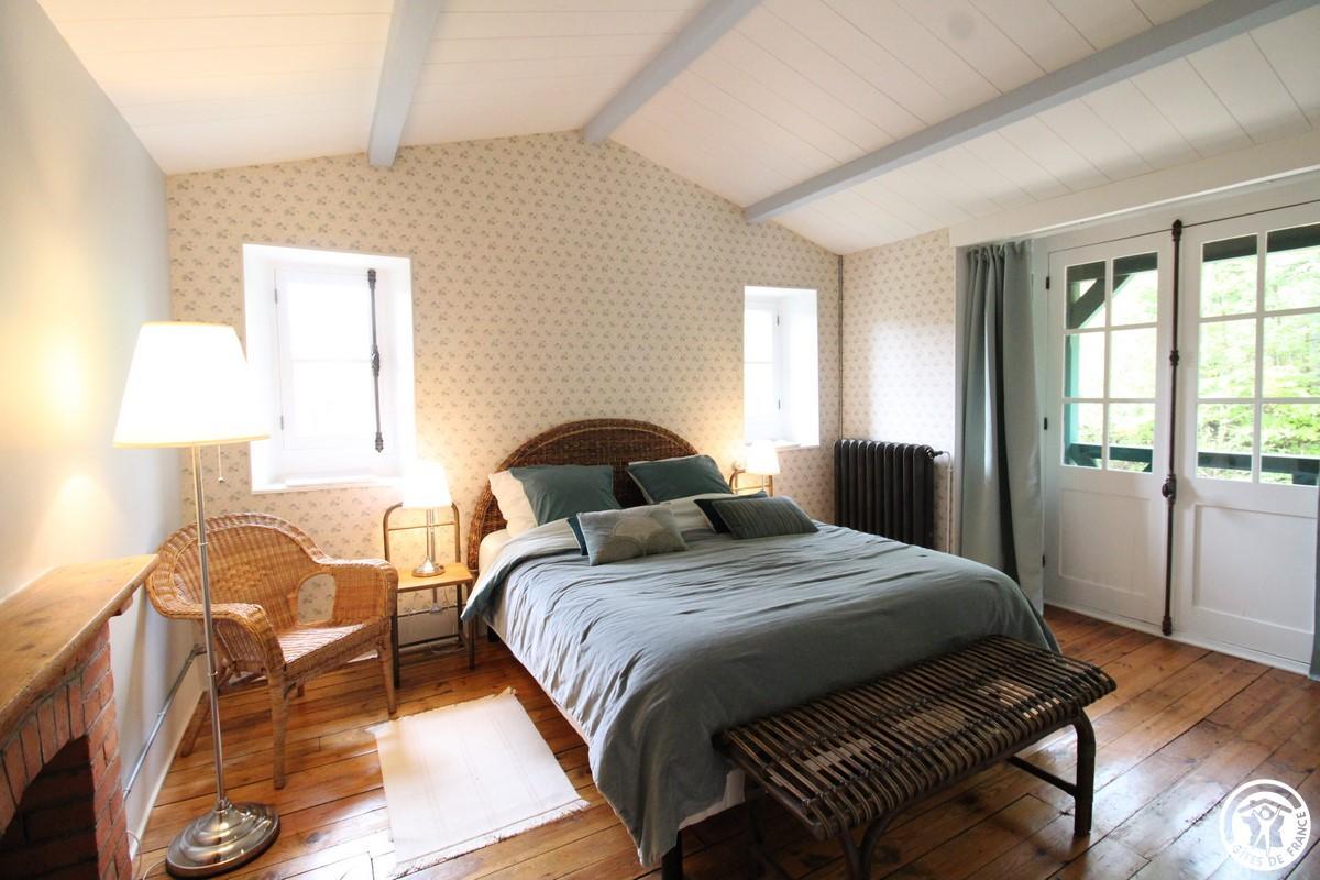 Chambre confortable et lumineuse avec balcon photo 6