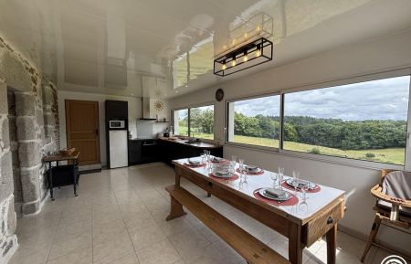 Maison avec vue panoramique sur la campagne environnante Gîte n°65 Parlan - Cantal - Maison avec vue panoramique sur la campagne environnante