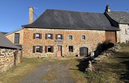 G&icirc;te n&deg;452 Cussac - Cantal - photo