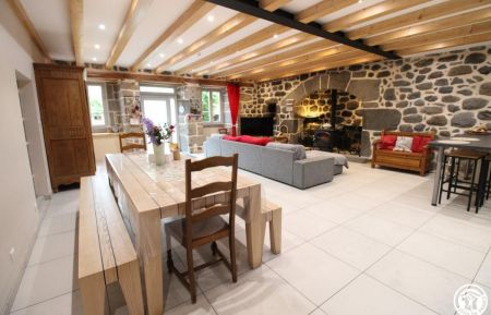 Espace repas Gîte n°778 Neussargues-Moissac - Cantal - Espace repas