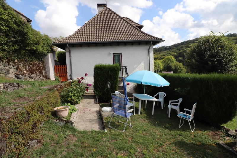 photo 0