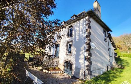 G&icirc;te n&deg;521 Saint-Cernin - Cantal - photo